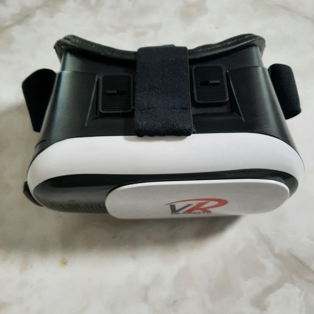 VR headset